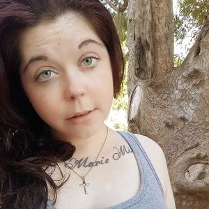 Meet your Posher, Devin